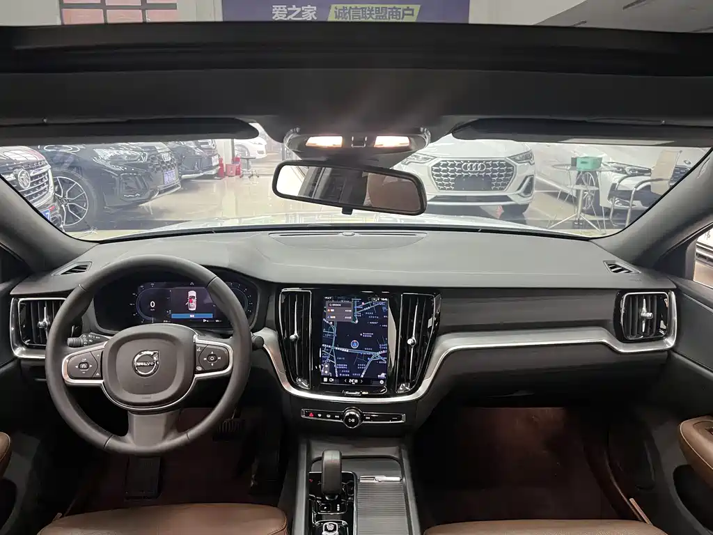 Volvo Volvo S60 2025 B4 Inscription Luxury 2026 - thumbnail 13