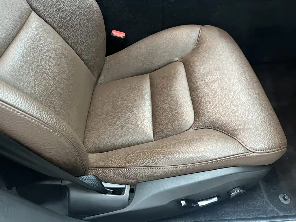 Volvo Volvo S60 2025 B4 Inscription Luxury 2026 - thumbnail 16