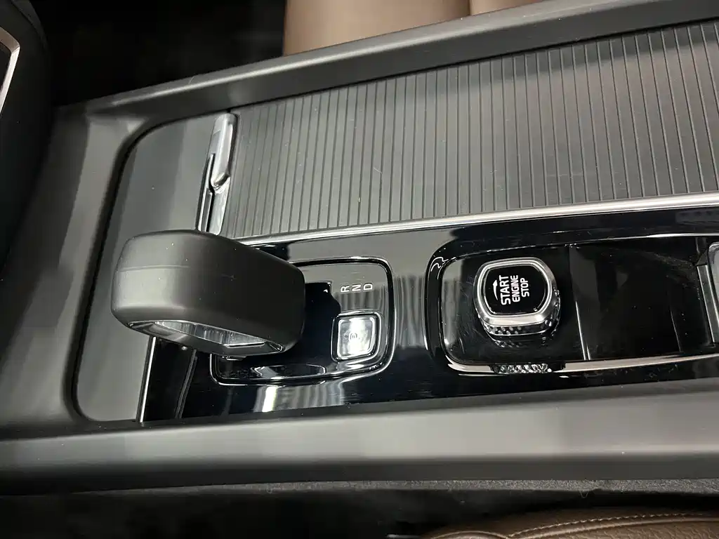 Volvo Volvo S60 2025 B4 Inscription Luxury 2026 - thumbnail 20