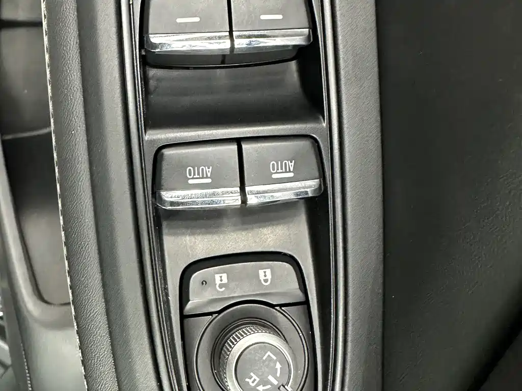 Subaru Subaru Forester 2022 2.0i AWD Premium Edition EyeSight 2023 - thumbnail 11