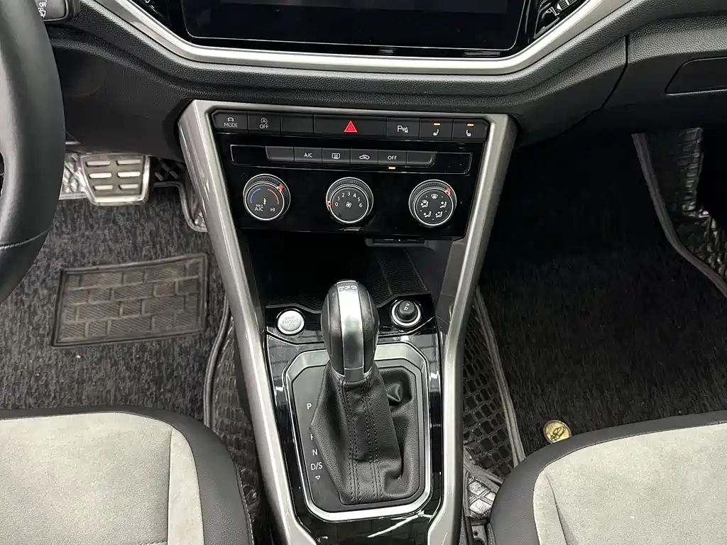 Volkswagen Volkswagen T-ROC 2022 280TSI DSG FWD R-Line Pro PLUS 2022 - thumbnail 13