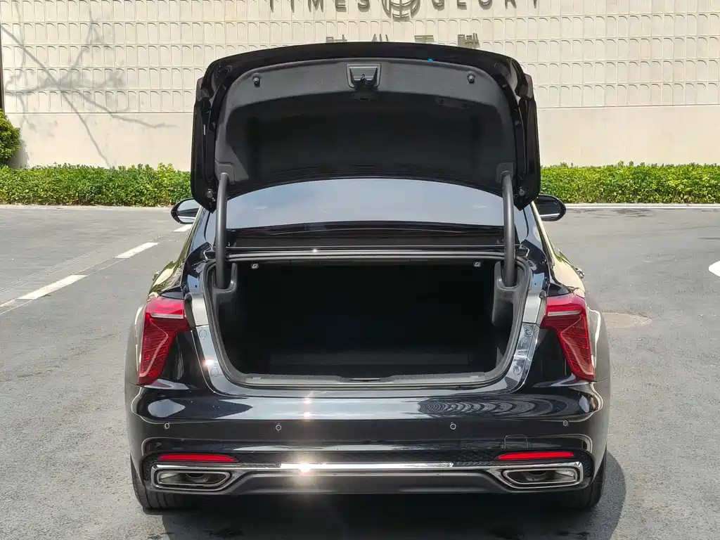 Hongqi Hongqi H5 2025 Model 2.0T Automatic Flag Enjoyment Edition 2025 - thumbnail 26