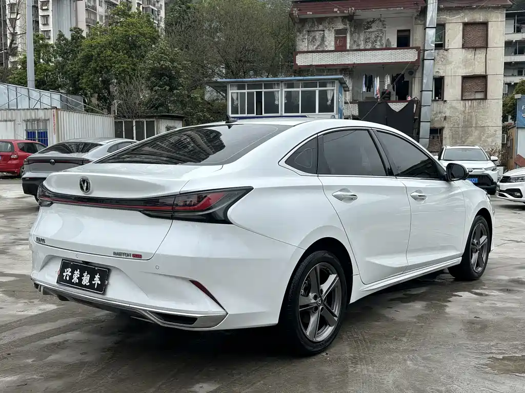 Changan Changan Raeton PLUS 2023 1.5T DCT Premium Edition 2023 - thumbnail 4