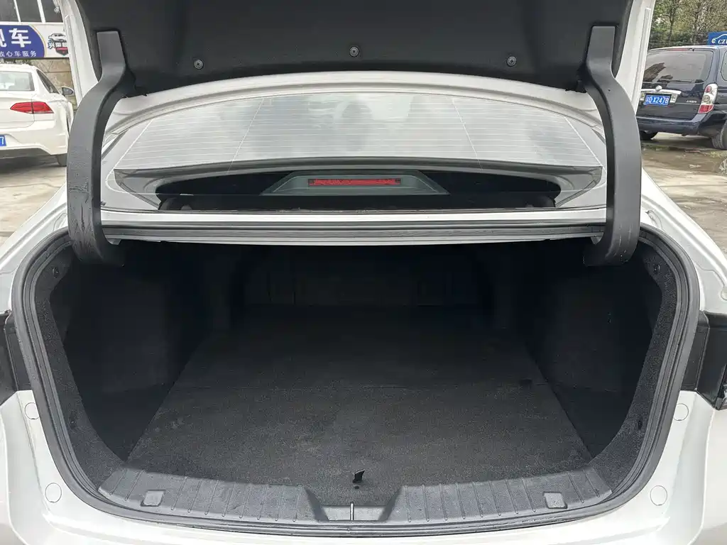 Changan Changan Raeton PLUS 2023 1.5T DCT Premium Edition 2023 - thumbnail 8