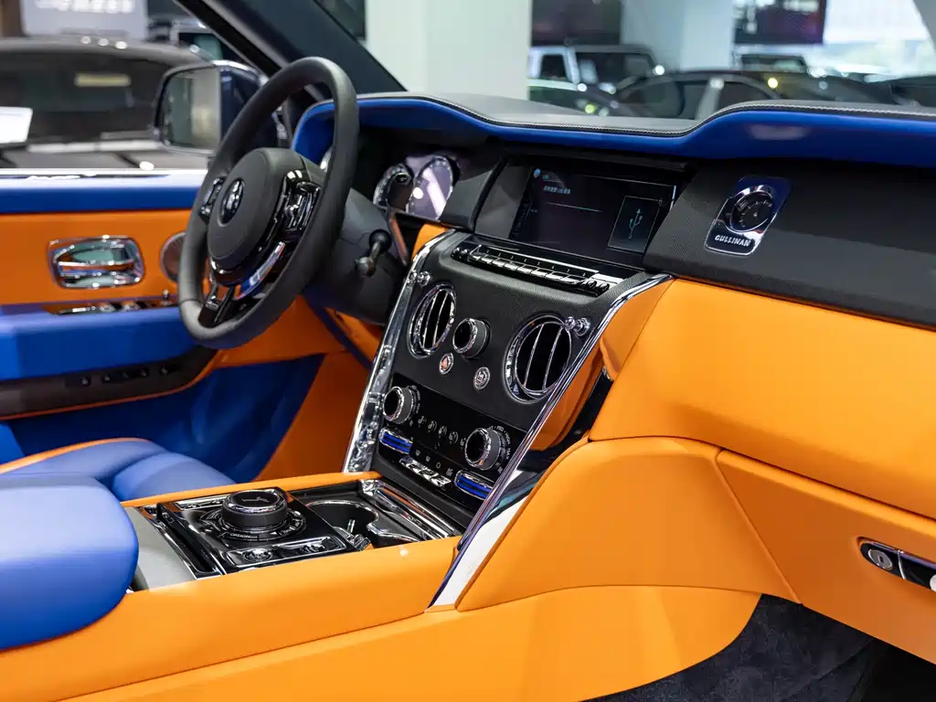 Rolls-Royce Rolls-Royce Cullinan 2018 5-Seat Version 2022 - thumbnail 9