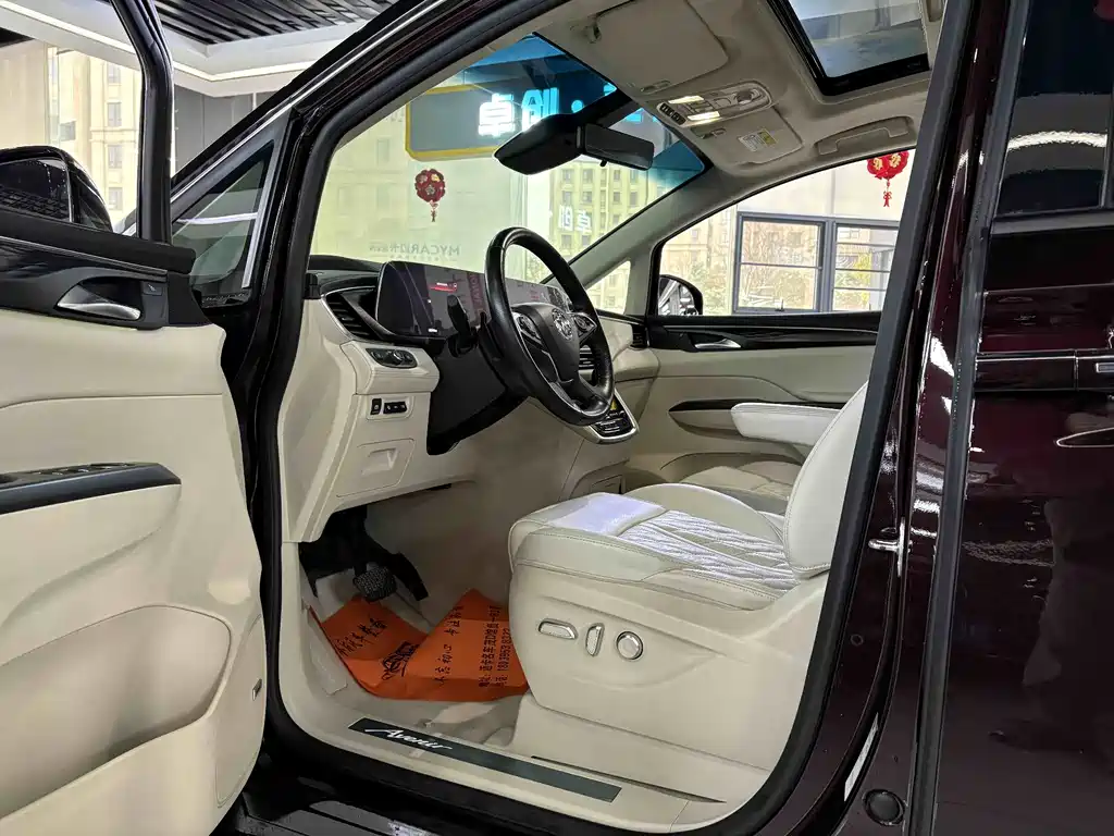 Buick Buick GL8 2020 Avenir Six-Seat Luxury Edition 2020 - thumbnail 3
