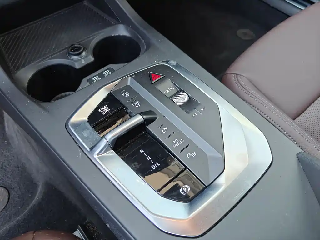 BMW BMW 2 Series 2025 Model 225L M Sport Package 2025 - thumbnail 4