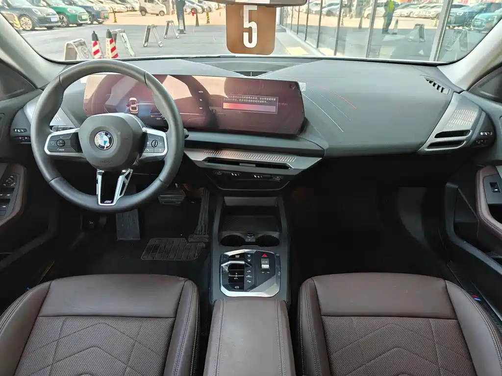BMW BMW 2 Series 2025 Model 225L M Sport Package 2025 - thumbnail 10