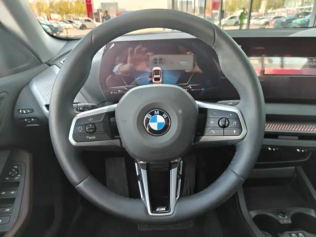 BMW BMW 2 Series 2025 Model 225L M Sport Package 2025 - thumbnail 11