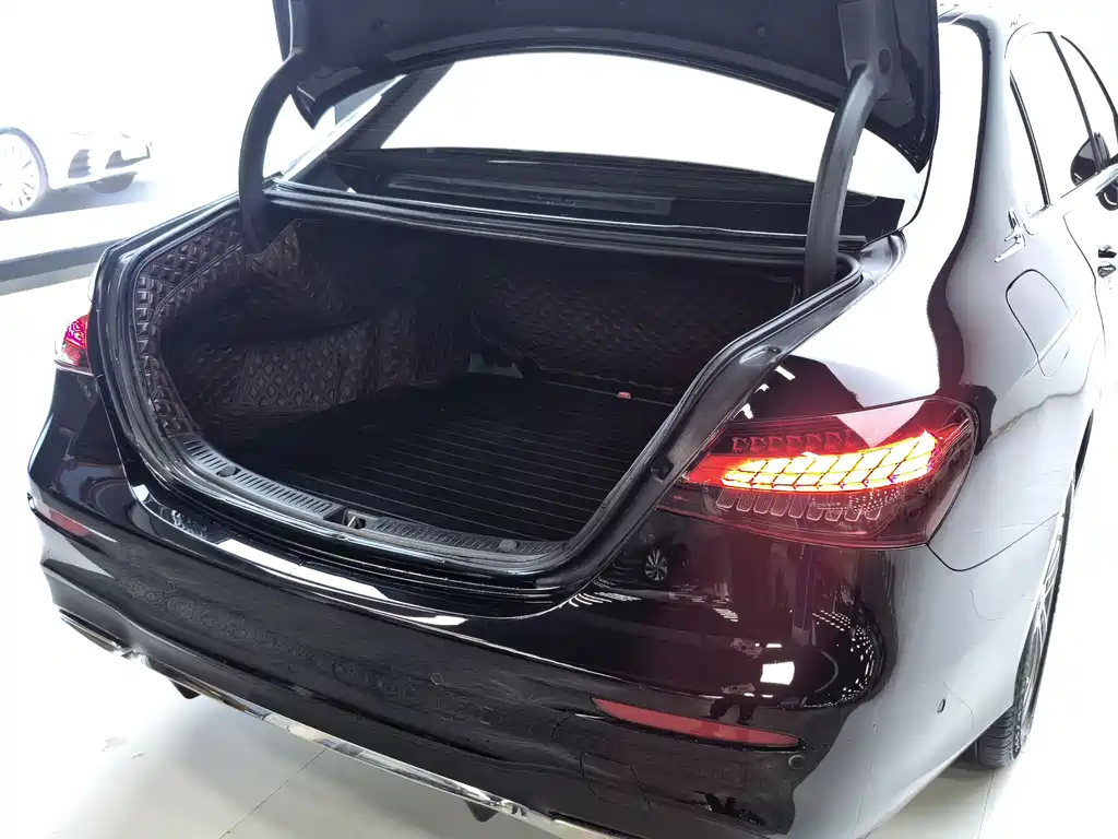 Mercedes-Benz Mercedes-Benz E-Class 2023 E 260 L Sport 2023 - thumbnail 9