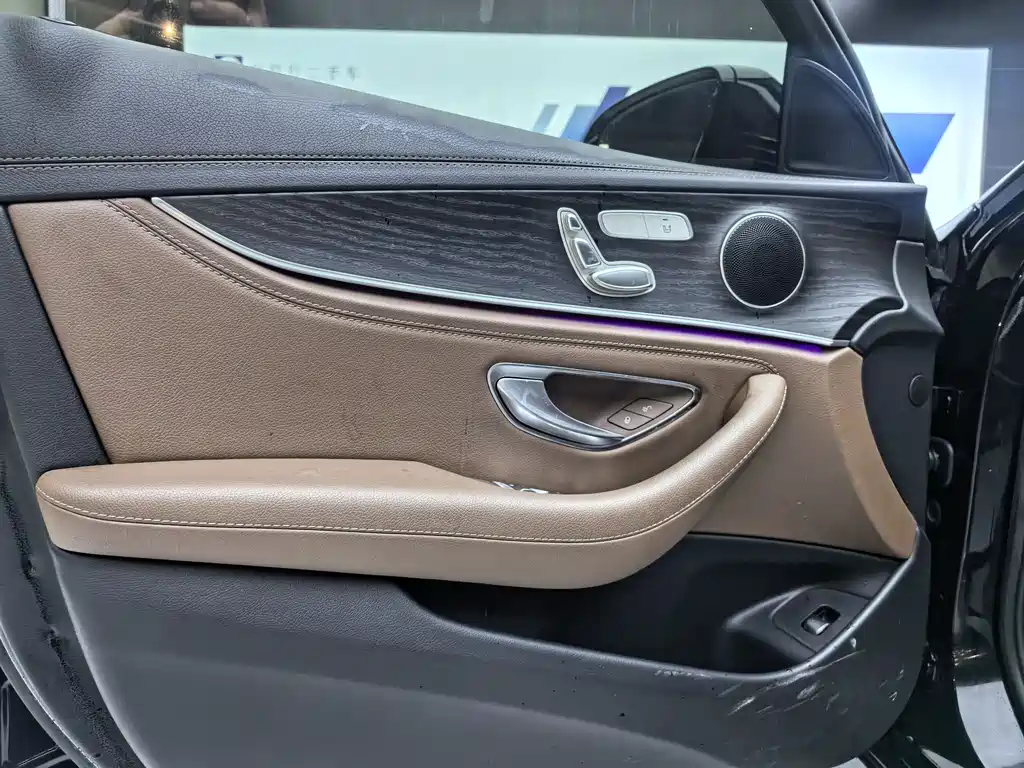 Mercedes-Benz Mercedes-Benz E-Class 2023 E 260 L Sport 2023 - thumbnail 11