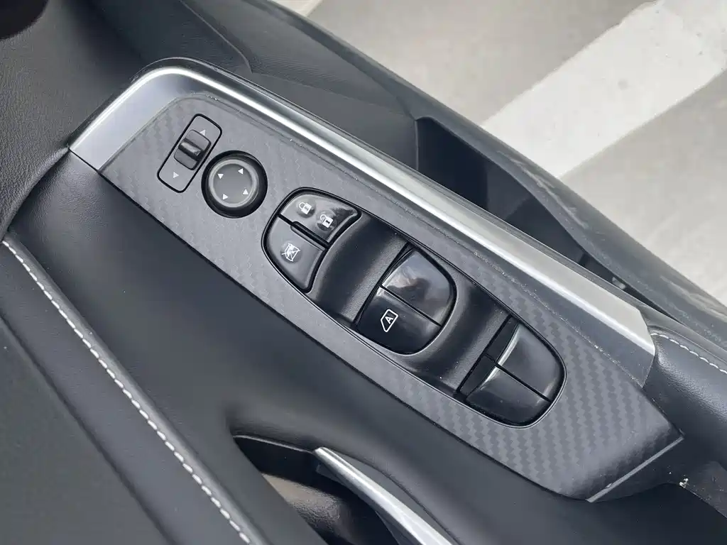 Nissan Nissan Sylphy 2021 Model 1.6L XL CVT Premium Edition 2020 - thumbnail 4