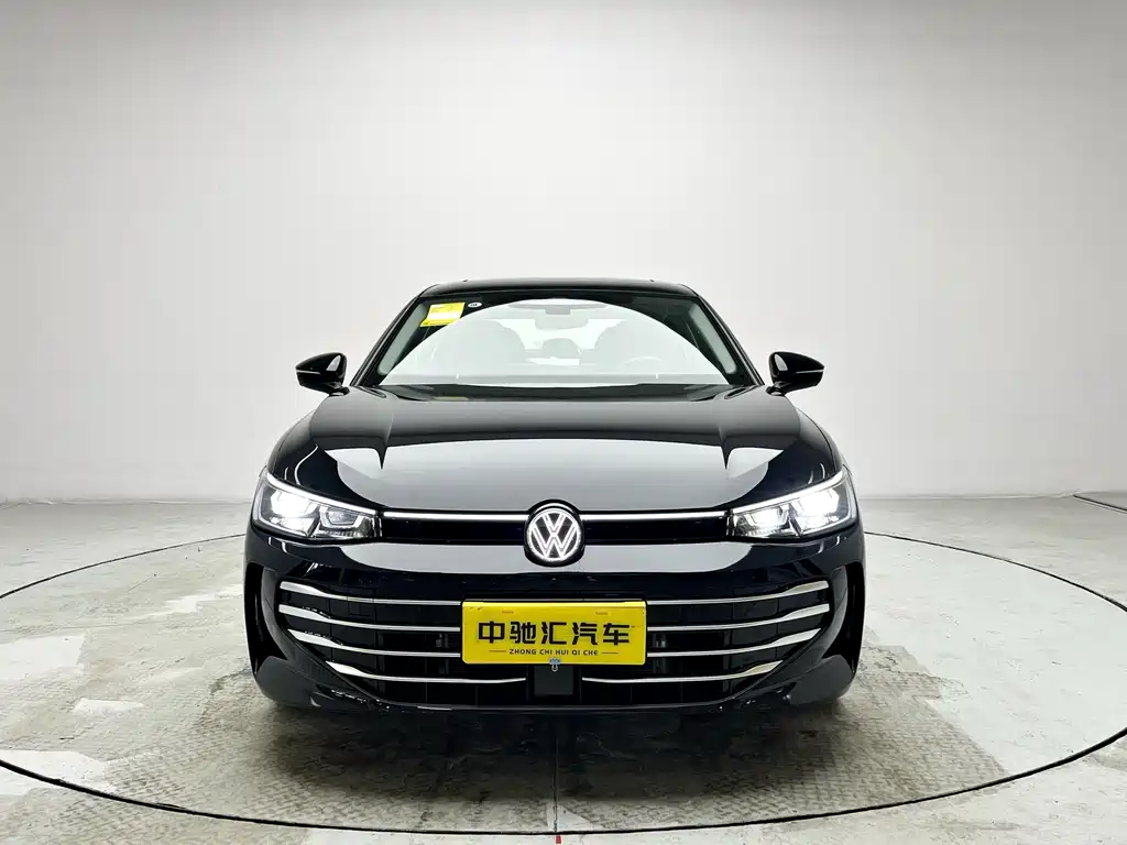 Volkswagen Passat 2025 Pro 380TSI Dragon尊 Edition 2026 - thumbnail 2