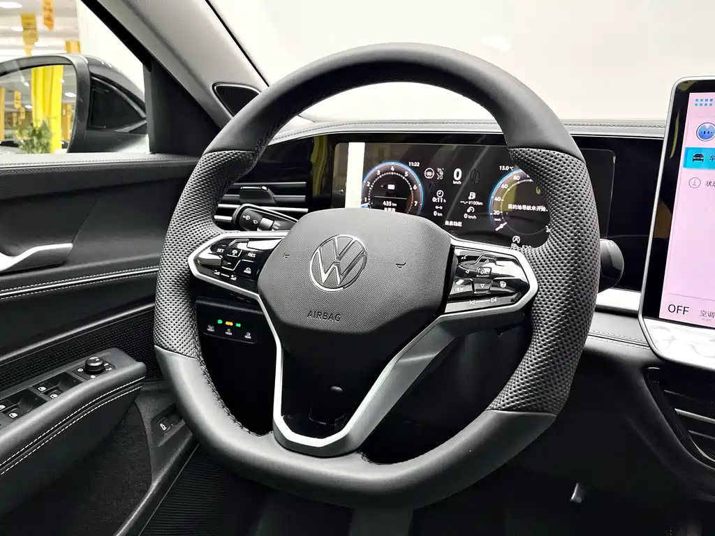 Volkswagen Passat 2025 Pro 380TSI Dragon尊 Edition 2026 - thumbnail 12