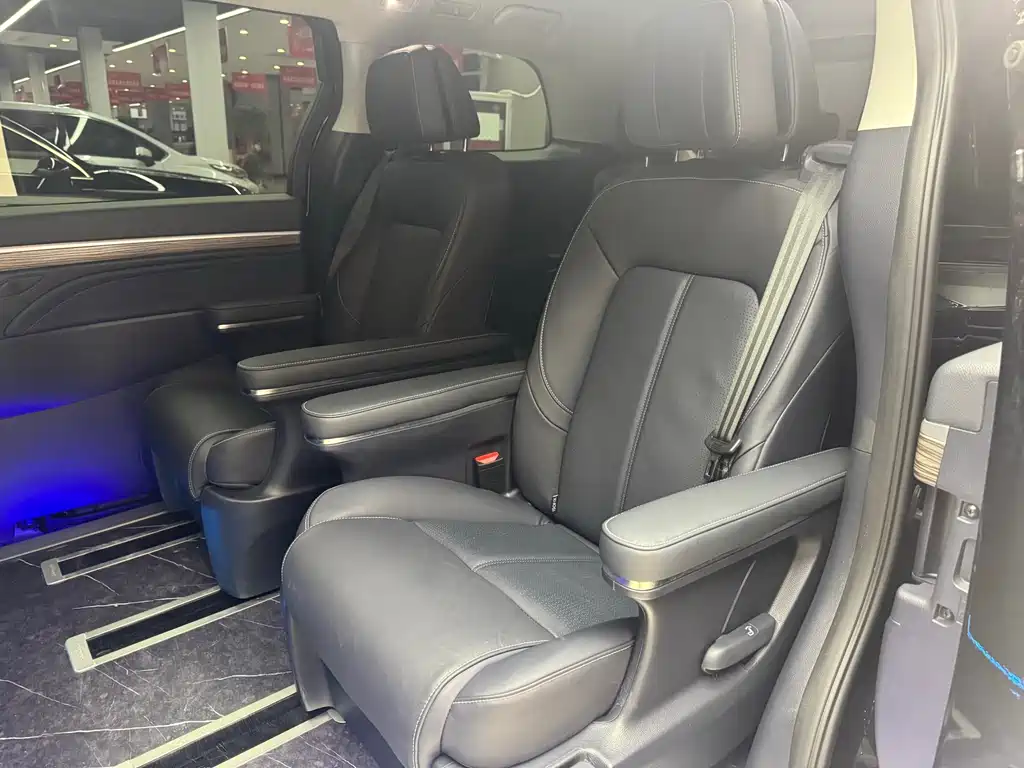 GAC Trumpchi GAC Trumpchi M8 2023 Model Leader Series 390T Premium Edition 2024 - thumbnail 16