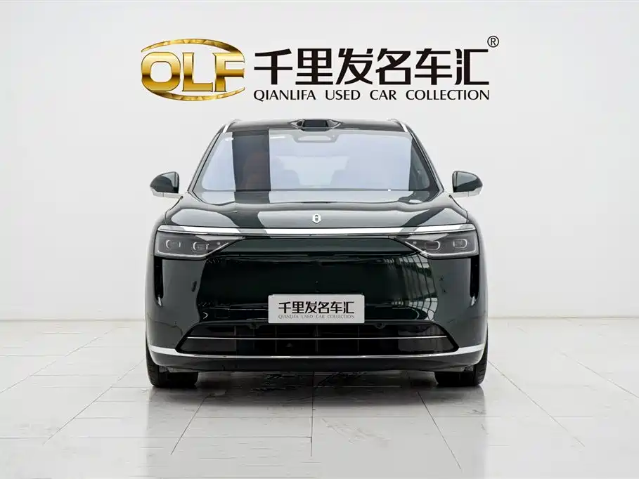 AITO Aito M8 2025 Extended Range Ultra 53.4kWh 6-seat Version (192-line LiDAR) 2025 - thumbnail 2