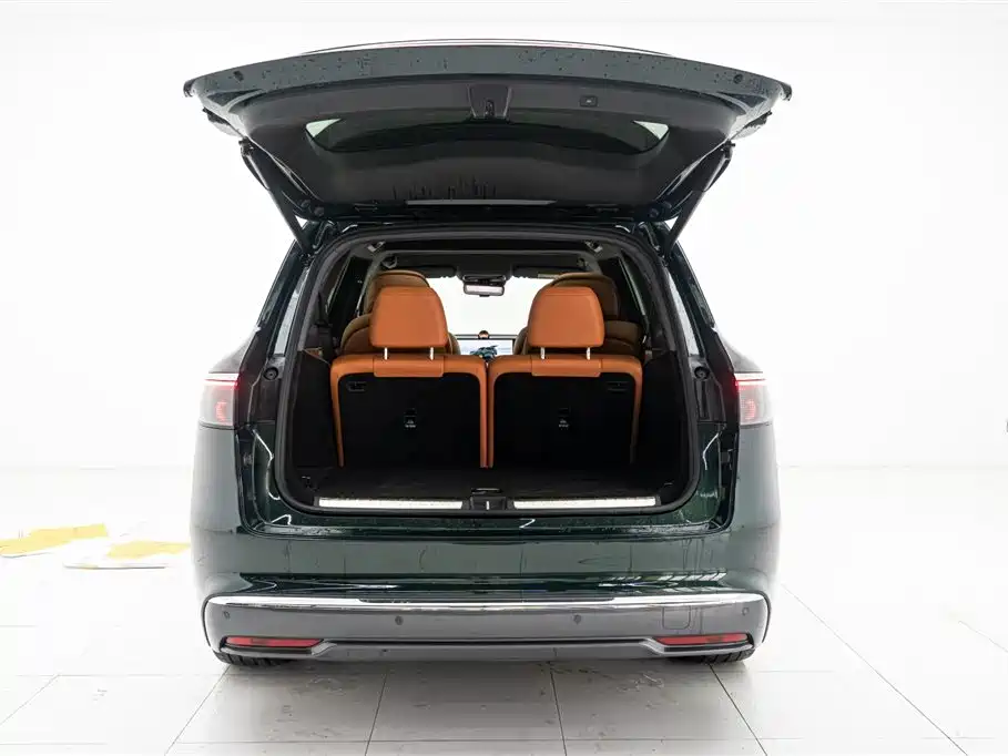 AITO Aito M8 2025 Extended Range Ultra 53.4kWh 6-seat Version (192-line LiDAR) 2025 - thumbnail 14