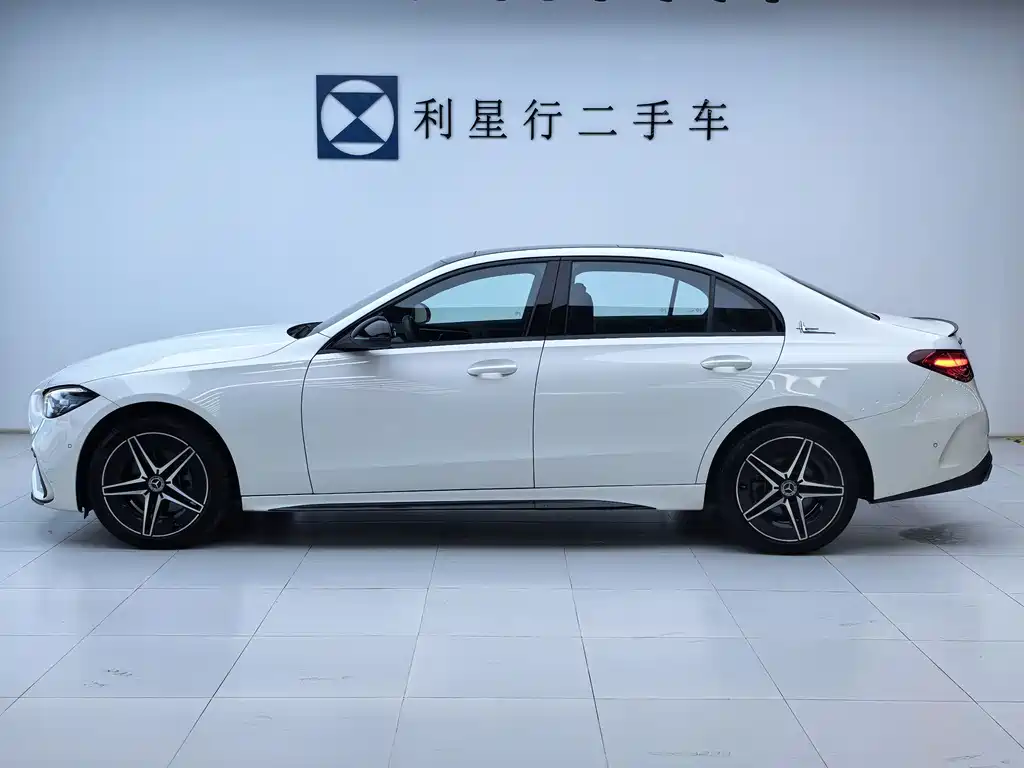 Mercedes-Benz Mercedes-Benz C-Class 2025 C 260 L Night Sport Edition 2024 - thumbnail 2
