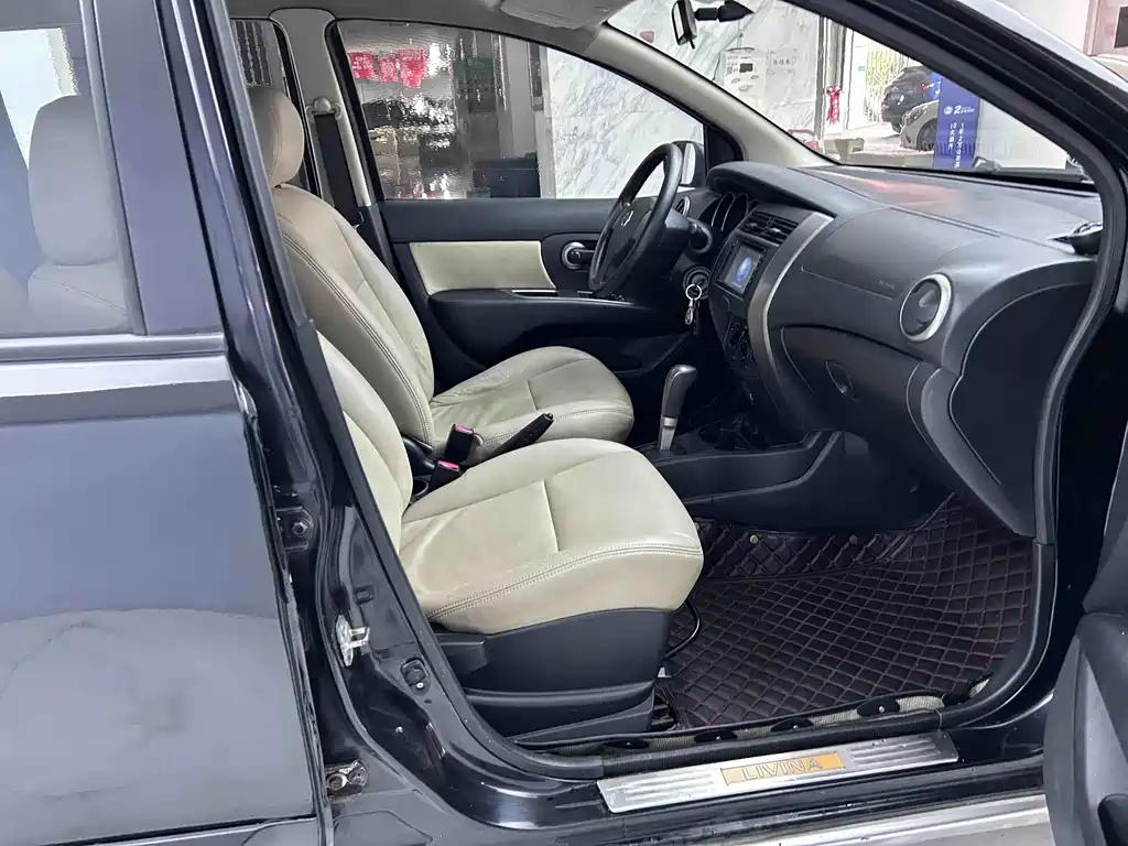 Nissan LIVINA 2010 Model JINGRUI Version 1.6L Automatic Standard Type 2013 - thumbnail 9