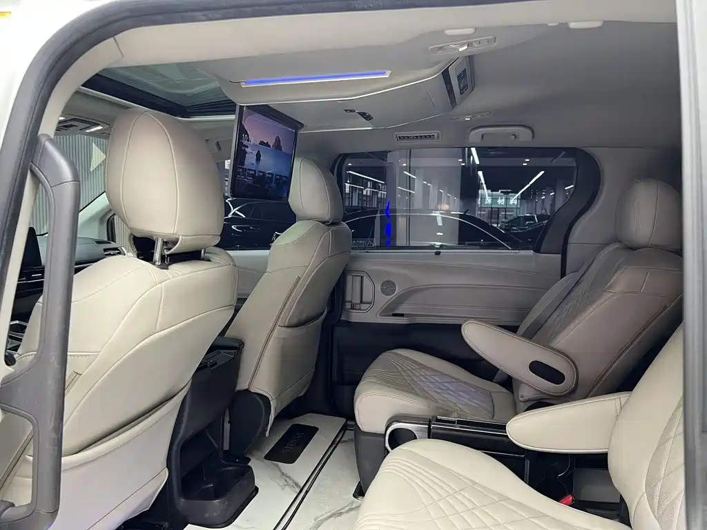 Toyota Toyota Sienna 2023 2.5L Hybrid Comfort Edition 2023 - thumbnail 14