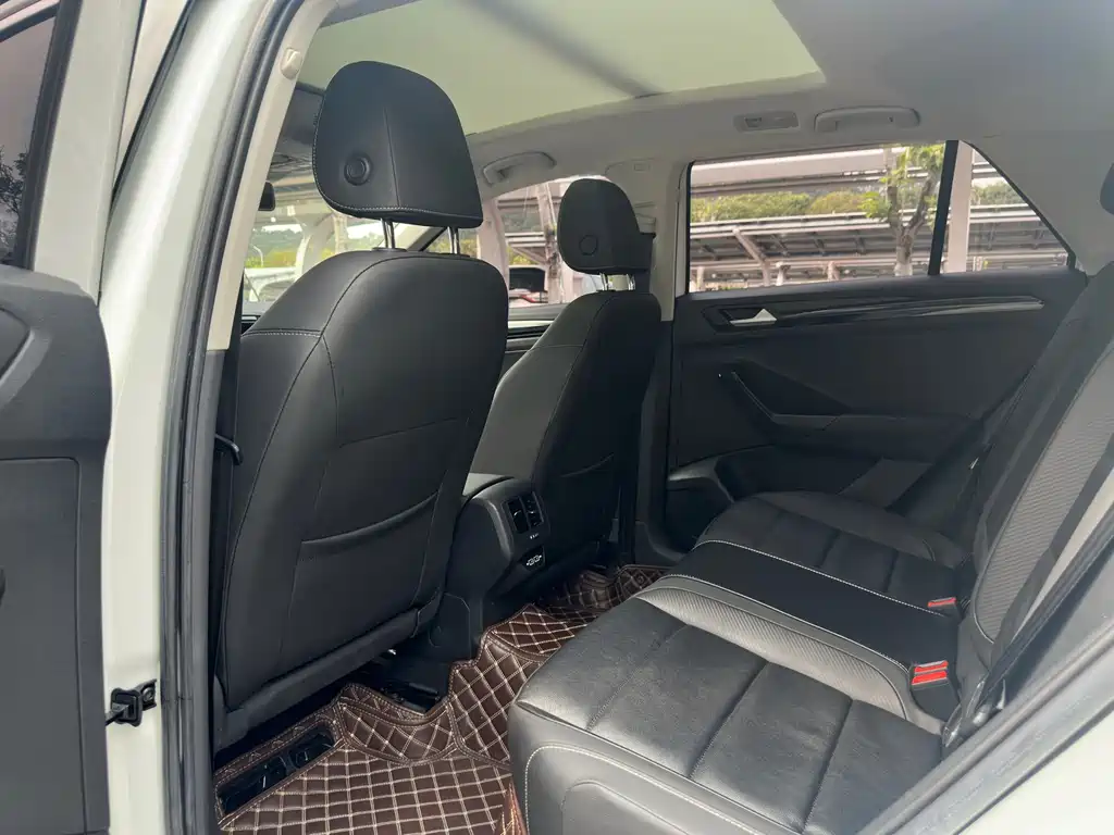 Volkswagen Volkswagen T-Roc 2022 280TSI DSG FWD Comfort Plus 2022 - thumbnail 6