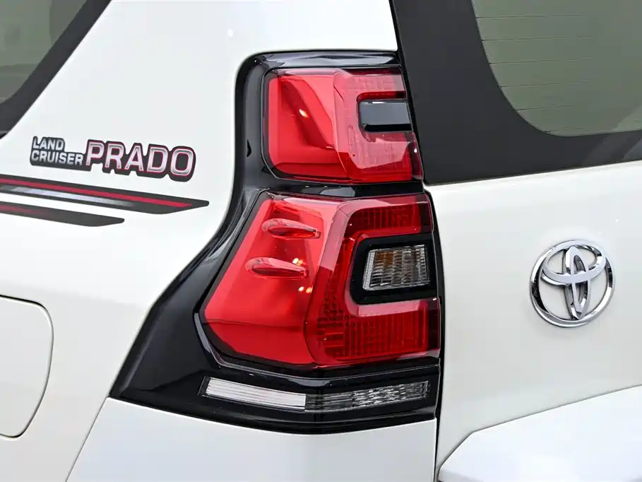 Toyota Toyota Land Cruiser Prado (Imported) 2023 Model 4.0L Middle East Version 2024 - thumbnail 9