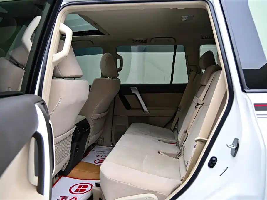 Toyota Toyota Land Cruiser Prado (Imported) 2023 Model 4.0L Middle East Version 2024 - thumbnail 12