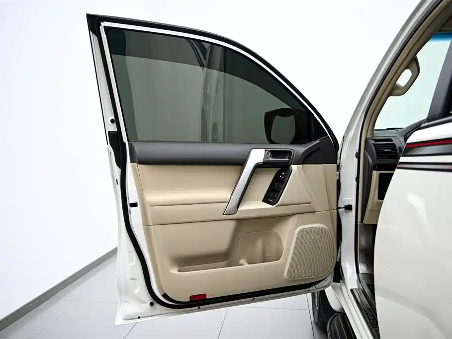 Toyota Toyota Land Cruiser Prado (Imported) 2023 Model 4.0L Middle East Version 2024 - thumbnail 20