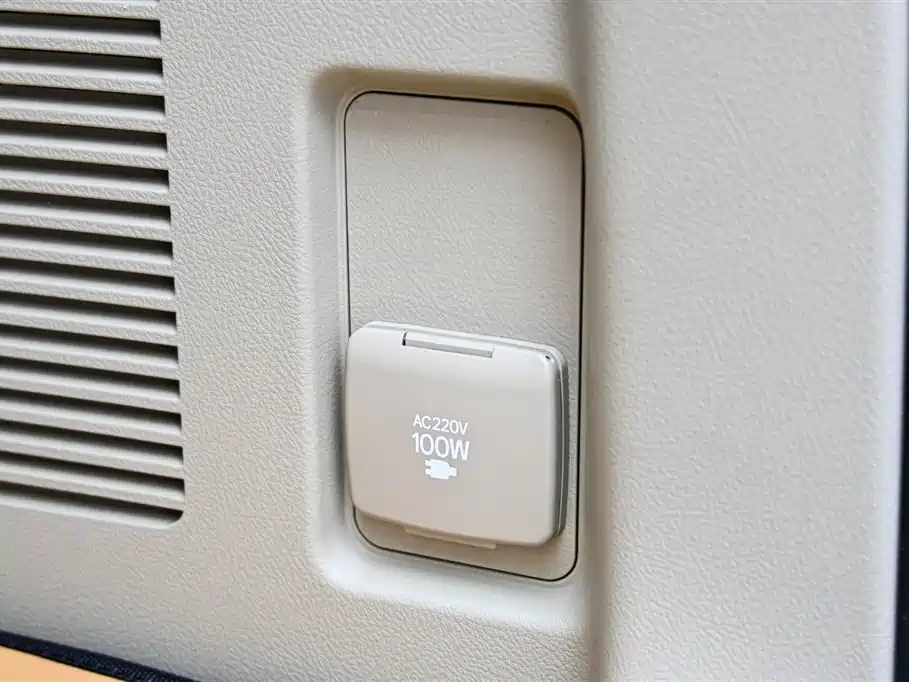 Toyota Toyota Land Cruiser Prado (Imported) 2023 Model 4.0L Middle East Version 2024 - thumbnail 30