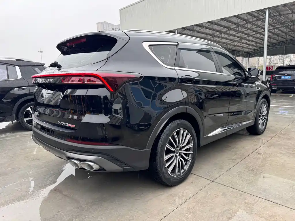 Jetour Jetour X70 Plus 2023 1.5T DCT Brave Plus 7-seater 2023 - thumbnail 5