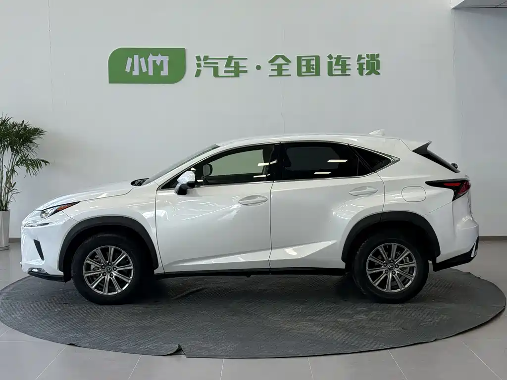 Lexus Lexus NX 200 FWD Dynamic Edition (China VI) 2020 Model Year 2020 - thumbnail 2