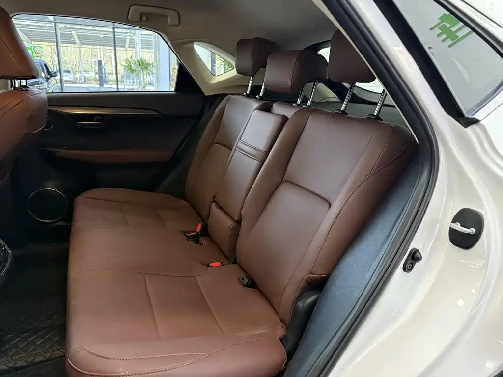 Lexus Lexus NX 200 FWD Dynamic Edition (China VI) 2020 Model Year 2020 - thumbnail 10