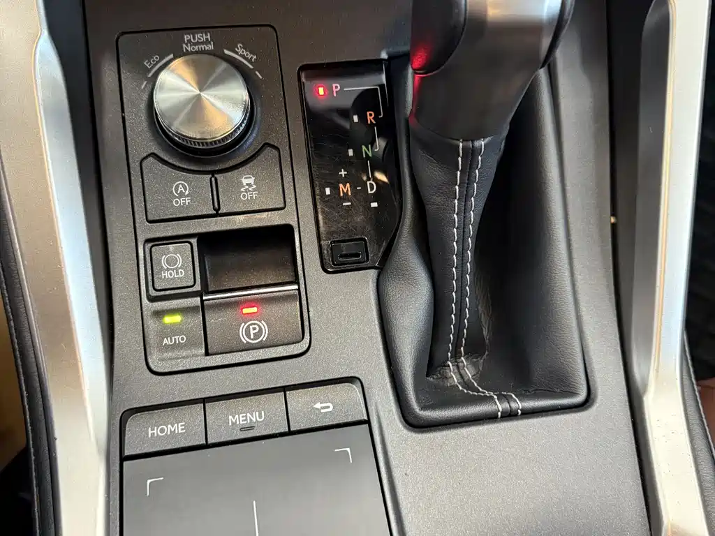 Lexus Lexus NX 200 FWD Dynamic Edition (China VI) 2020 Model Year 2020 - thumbnail 11