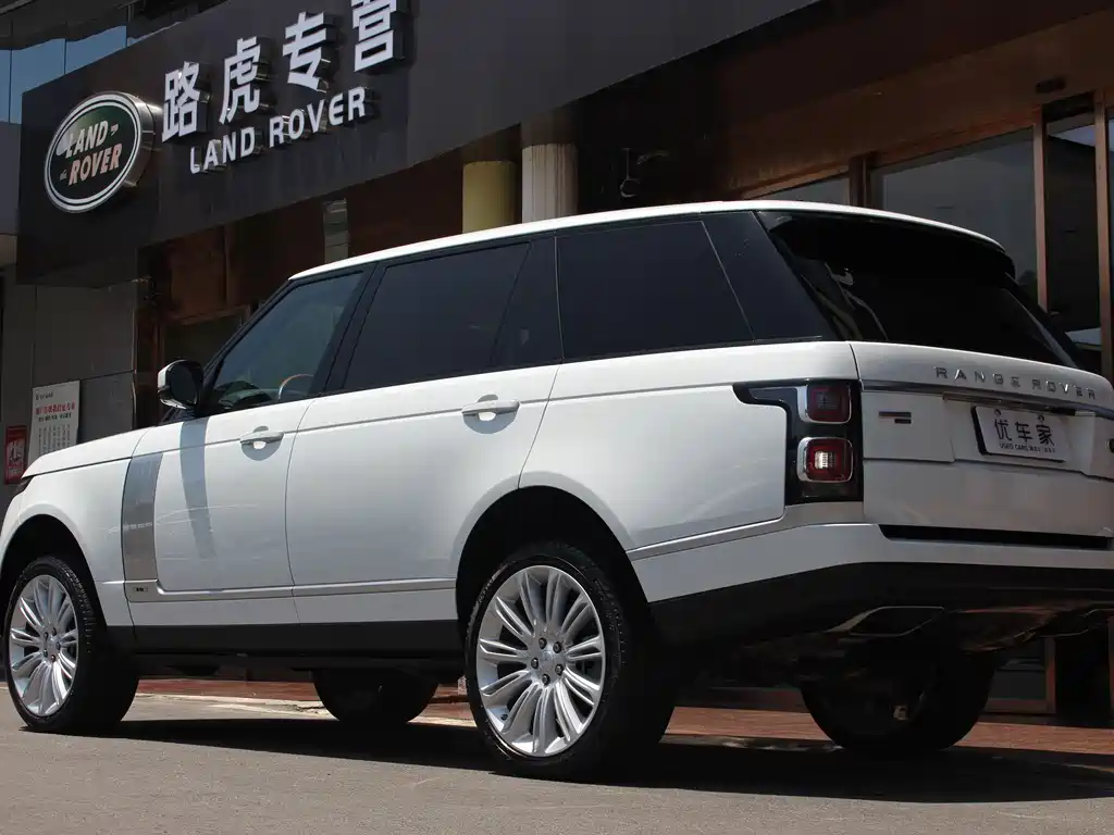 Land Rover Range Rover 2020 3.0 L6 Vogue Autobiography Long Wheelbase 2023 - thumbnail 4