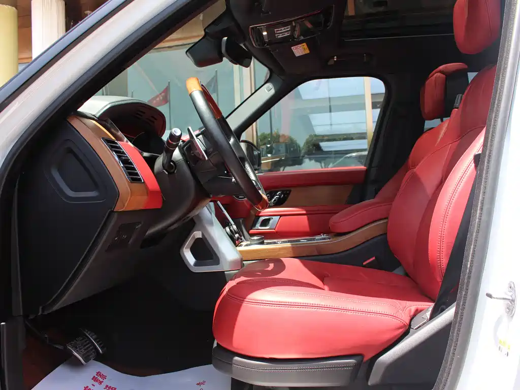 Land Rover Range Rover 2020 3.0 L6 Vogue Autobiography Long Wheelbase 2023 - thumbnail 6