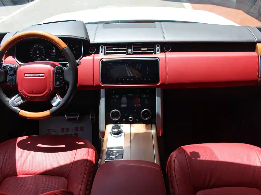 Land Rover Range Rover 2020 3.0 L6 Vogue Autobiography Long Wheelbase 2023 - thumbnail 8