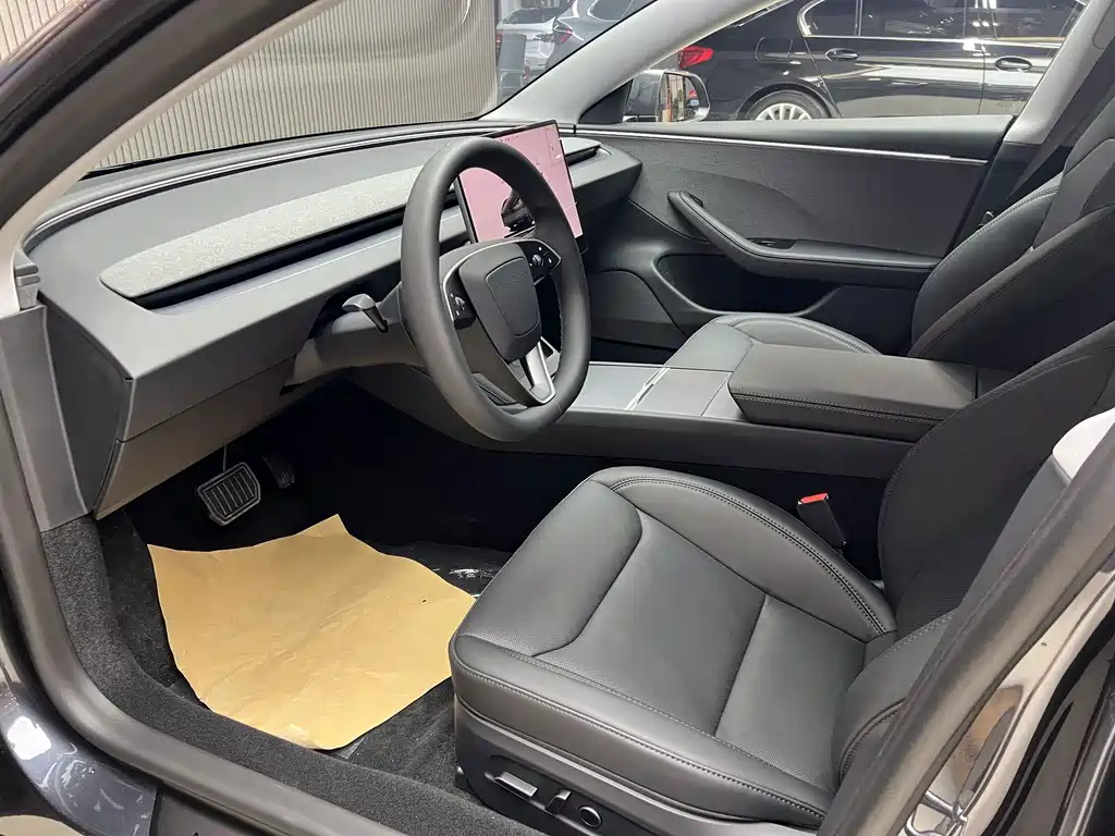 Tesla Model 3 2025 Rear-Wheel Drive 2026 - thumbnail 7
