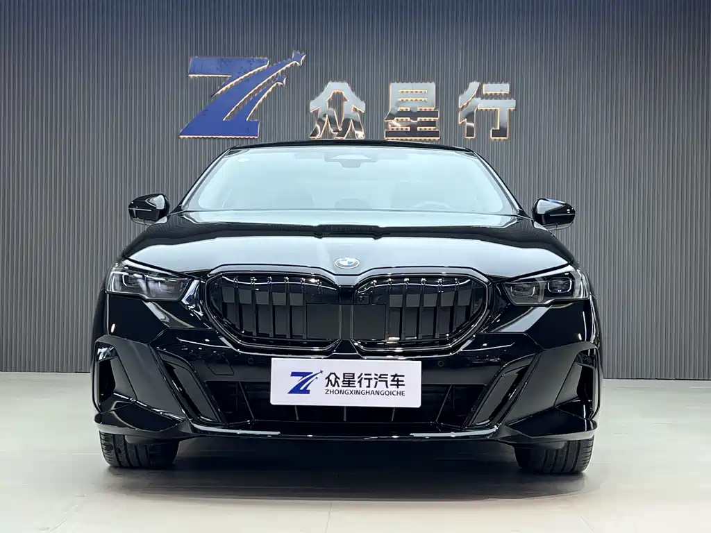 BMW BMW 5 Series 2025 530Li Luxury Model M Sport Package 2025 - thumbnail 2
