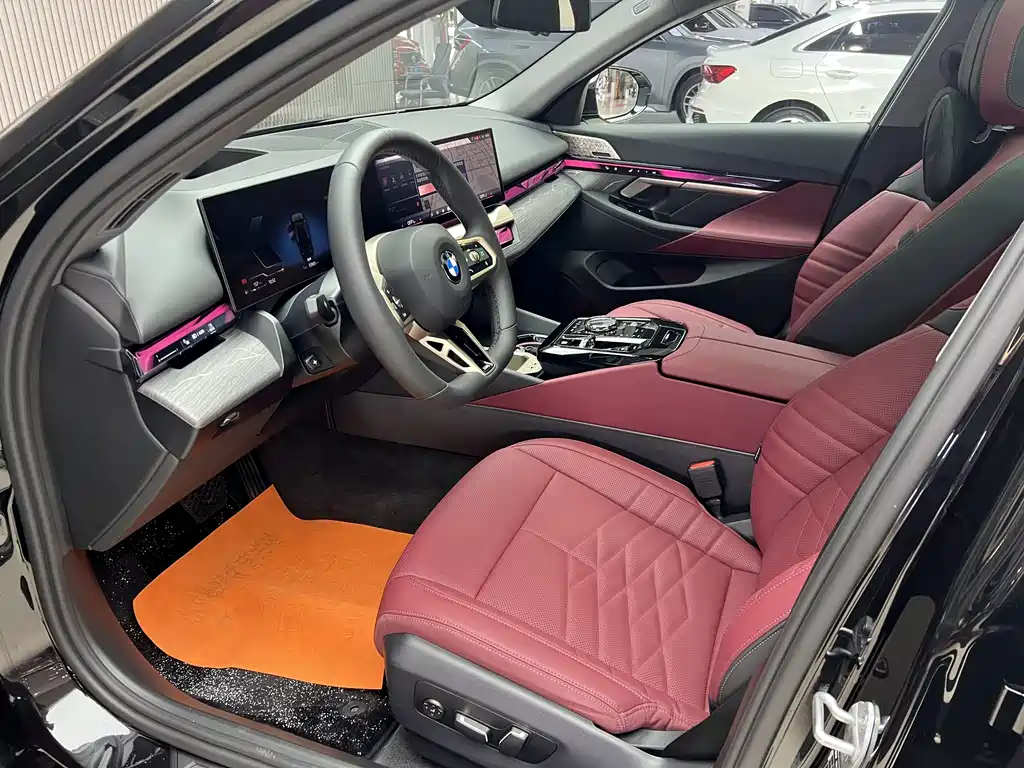 BMW BMW 5 Series 2025 530Li Luxury Model M Sport Package 2025 - thumbnail 8