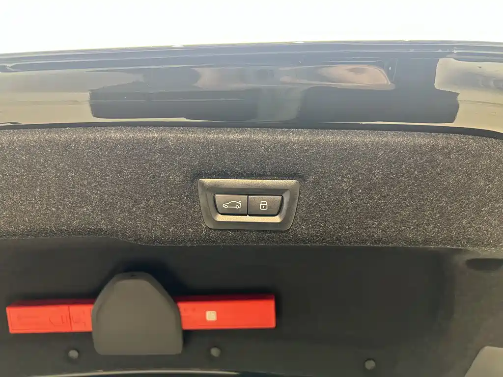 BMW BMW 5 Series 2025 530Li Luxury Model M Sport Package 2025 - thumbnail 16