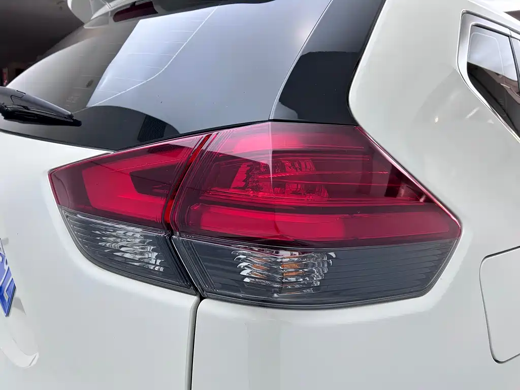 Nissan Nissan X-Trail 2019 2.0L CVT Intelligent Comfort Edition 2WD 2020 - thumbnail 23
