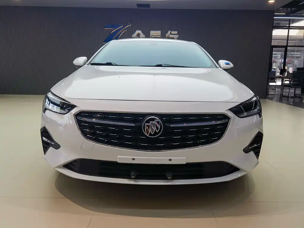 Buick Buick Regal 2020 552T Essence 2020 - thumbnail 2