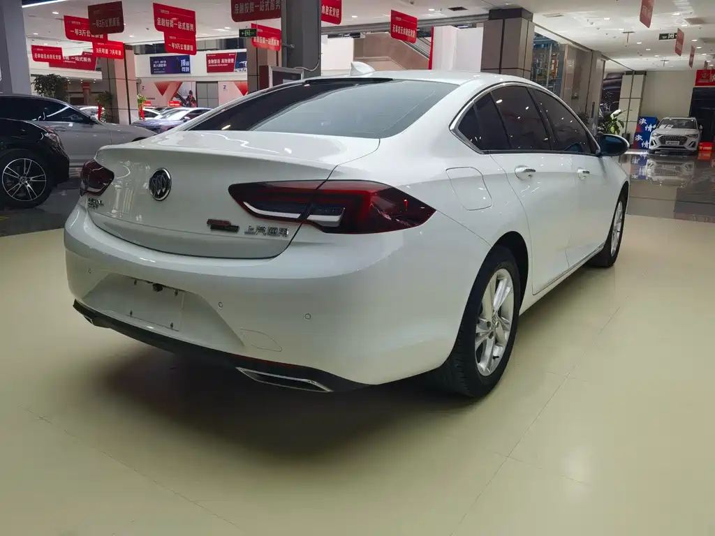 Buick Buick Regal 2020 552T Essence 2020 - thumbnail 3
