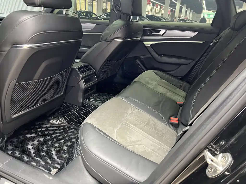 Audi Audi A6L 2019 40 TFSI Luxury Dynamic Model 2019 - thumbnail 15
