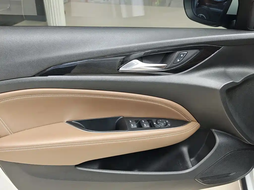 Buick Buick Regal 2020 552T Luxury Edition 2021 - thumbnail 5