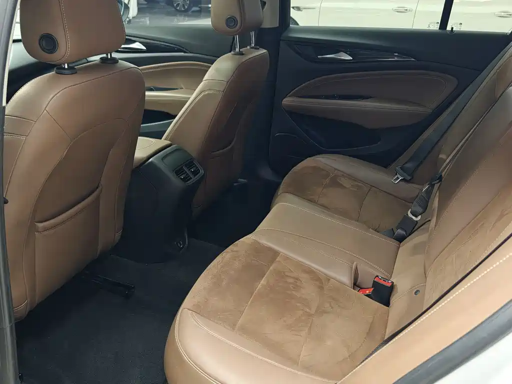 Buick Buick Regal 2020 552T Luxury Edition 2021 - thumbnail 11