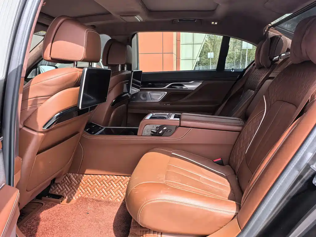 BMW BMW 7 Series 2018 740Li xDrive Premium M Sport Package 2019 - thumbnail 8