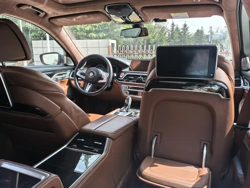 BMW BMW 7 Series 2018 740Li xDrive Premium M Sport Package 2019 - thumbnail 9