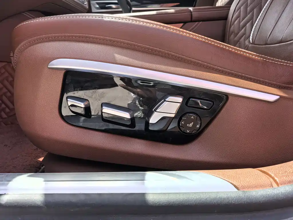 BMW BMW 7 Series 2018 740Li xDrive Premium M Sport Package 2019 - thumbnail 16