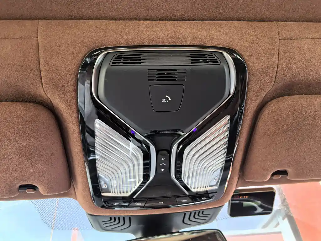 BMW BMW 7 Series 2018 740Li xDrive Premium M Sport Package 2019 - thumbnail 18